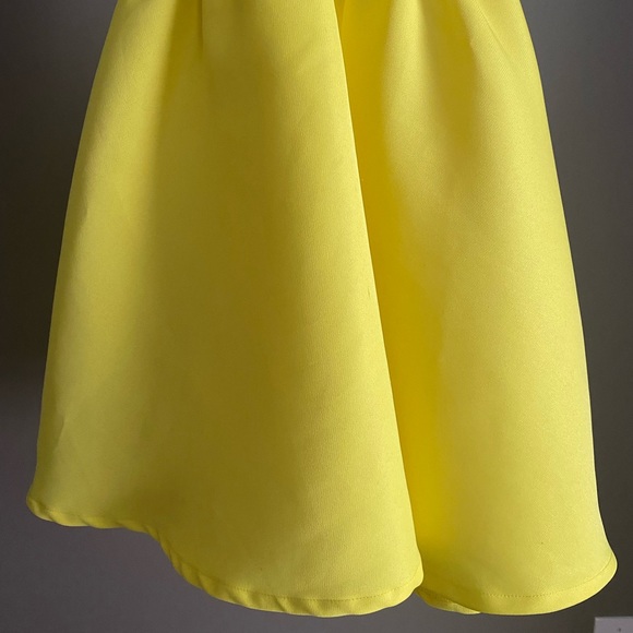 Lulu’s Backless Dress - Picture 3 of 7